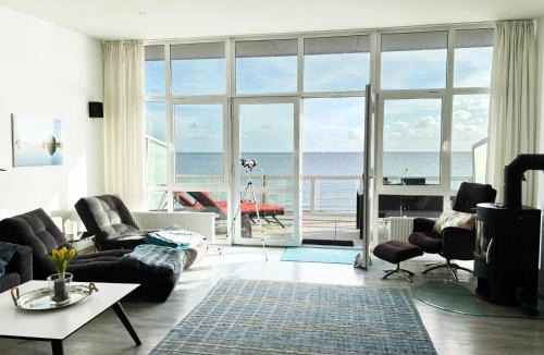 Schoenhagen Apartment | Beach Front