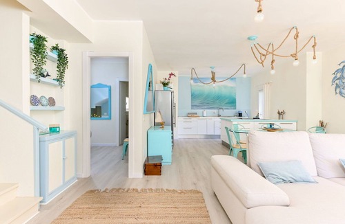 Punta Ala Villa | Beautiful private villa for 10 guests with WIFI, A/C, TV, patio and pets allowed