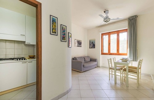 Roccamare House | Beautiful villa for 6 people with TV, patio and pets allowed