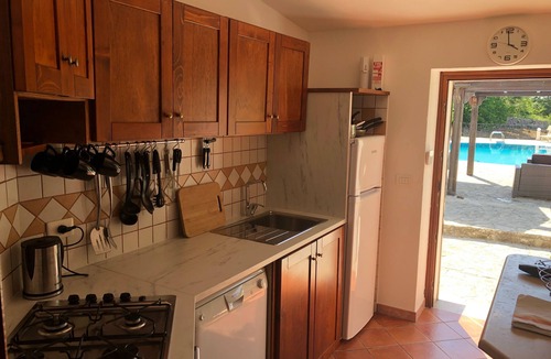 Martina Franca Villa | Beautiful 3 bedroom trullo with 2 bathrooms, large pool and hot tub