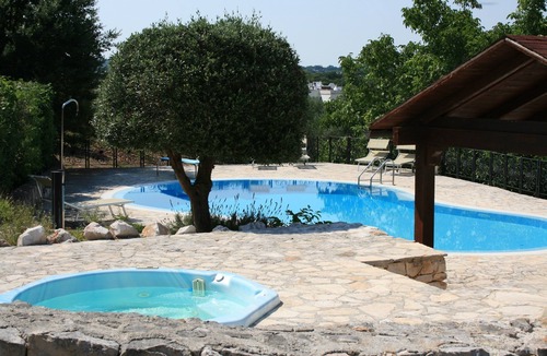 Martina Franca Villa | Beautiful 3 bedroom trullo with 2 bathrooms, large pool and hot tub