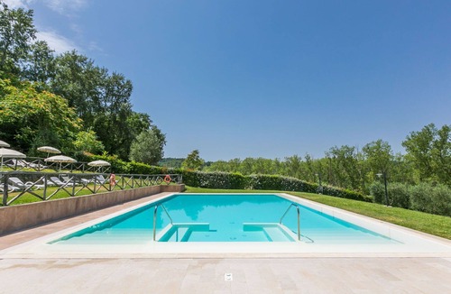 Castelfiorentino Villa | Beautiful apartment in villa for 4 guests with pool, WIFI, A/C, TV, terrace and pets allowed
