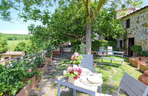 Semproniano Apartment | Beautiful apartment in Loc. Scalabrelli