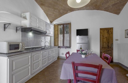San Macario In Monte Apartment | Beautiful apartment for 2 guests with pool, WIFI, A/C and TV, close to San Gimignano