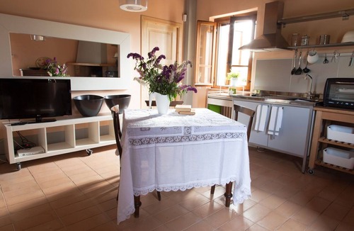 Fossombrone House | Beautiful apartment for 4 people with WIFI, A/C, pool, TV and pets allowed
