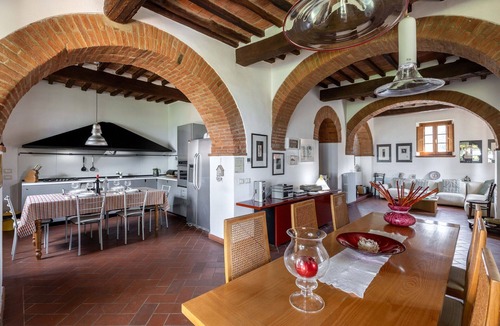 Pienza House | Beautiful apartment in villa for 6 people with WIFI, A/C, TV and veranda, close to Montepulciano