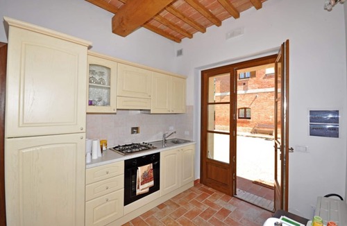 Gallina Apartment | Beautiful apartment for 6 people with WIFI, pool and panoramic view, close to Montepulciano