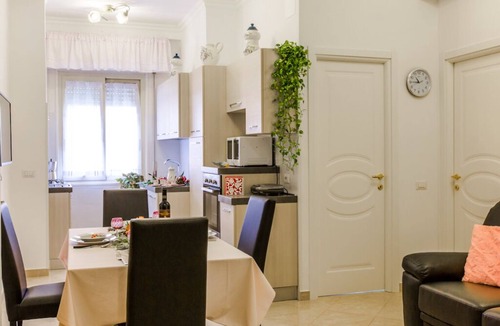 Vatican Apartment | Beautiful apartment 100 meters from the center of Rome Vatican