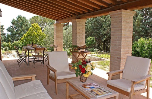 Allerona Apartment | Beautiful apartment for 6 guests with WIFI, pool, TV, patio, pets allowed and panoramic view