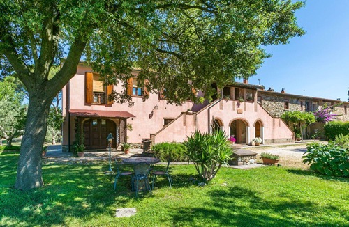 Suvereto Villa | Beautiful apartment in villa for 3 people with WIFI, A/C, pool, TV and terrace