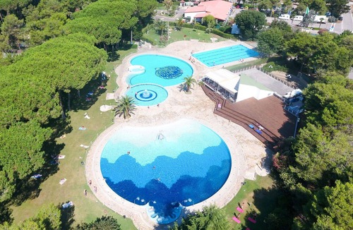 Baia Domizia House | Beautiful apartment in villa for 6 people with A/C, WIFI, pool, TV and terrace