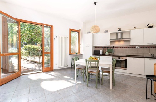 Scarlino Apartment | Beautiful apartment for 5 people with WIFI, A/C, TV, patio and pets allowed