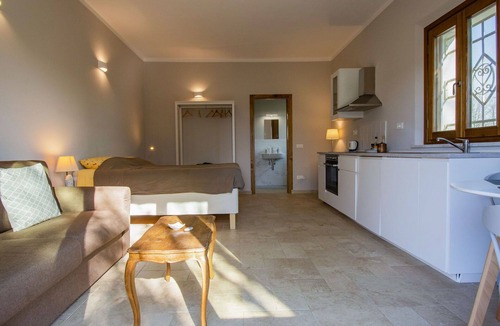 Fucecchio Apartment | Beautiful apartment for 2 guests with WIFI, A/C, pool and pets allowed