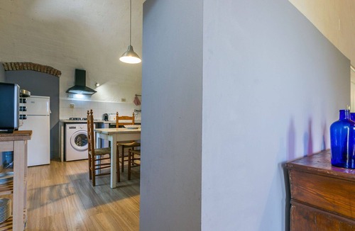 Lorenzana Villa | Beautiful apartment in villa for 4 guests with pool, WIFI and pets allowed