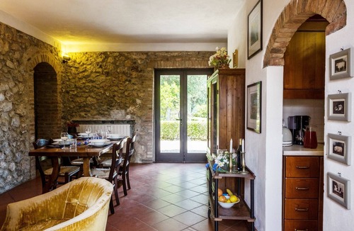 Simignano House | Beautiful apartment in villa with A/C, pool, WIFI, terrace, pets allowed and panoramic view