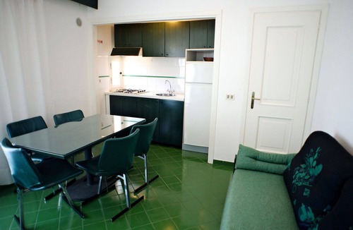Sperlonga Apartment | Beautiful apartment for 6 people with A/C, pool, WIFI, TV, terrace and pets allowed