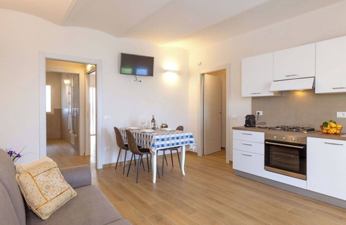Bibbona Apartment | Beautiful apartment for 6 guests with WIFI, A/C, TV, terrace and pets allowed
