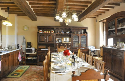Pieve di Chio Villa | Beautiful private villa for 5 people with private pool, A/C, WIFI, TV, terrace and pets allowed