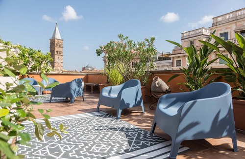Monti Apartment | Beautiful Penthouse With Terrace for Families & Friends Colosseum