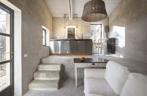 Loro Ciuffenna Villa | Beautiful private villa for 12 people with WIFI, private pool, A/C, TV and patio