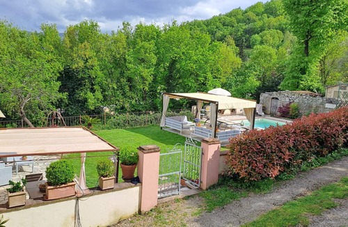 Pieve al Bagnoro Villa | Beautiful private villa with private pool, A/C, WIFI, TV, veranda and pets allowed, close to Are.