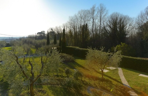 Lamporecchio Villa | Beautiful private villa with WIFI, private pool, hot tub, TV, terrace and panoramic view