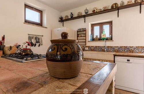 Montegiorgio Villa | Beautiful private villa for 14 people with A/C, private pool, WIFI, TV and panoramic view