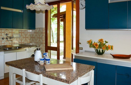 Giugnano Villa | Beautiful private villa for 16 guests with WIFI, private pool, TV, terrace and pets allowed