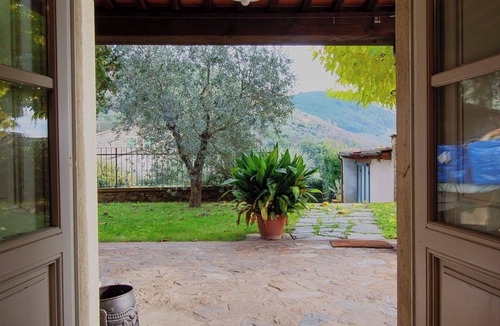 Sant'Andrea di Compito Villa | Beautiful private villa for 10 people with private pool, WIFI, TV, balcony and pets allowed