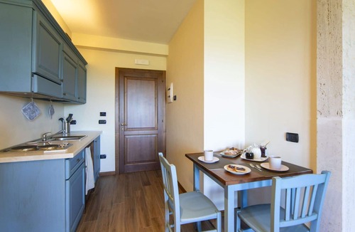Lucignano House | Beautiful private villa for 16 people with hot tub, private pool, WIFI, A/C, TV and balcony