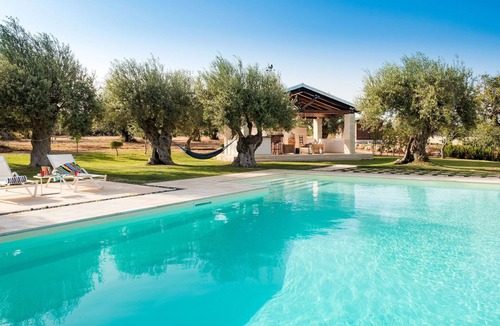 Rosolini Villa | Beautiful private villa for 10 people with private pool, WIFI, A/C, TV and patio