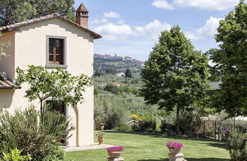 San Pietro a Cegliolo Villa | Beautiful private villa with A/C, private pool, WIFI, TV, patio, panoramic view, close to Cortona