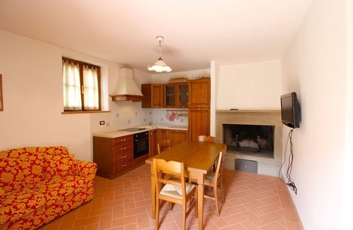 Pieve al Bagnoro Villa | Beautiful private villa for 20 guests with private pool, WIFI, TV, terrace and pets allowed