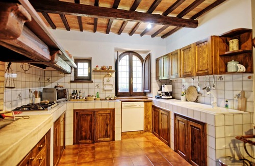 Cetona Villa | Beautiful private villa for 7 guests with A/C, private pool, TV and panoramic view