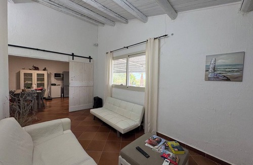 Noto Villa | Beautiful private villa with private pool, A/C, WIFI, TV, patio, pets allowed and panoramic view