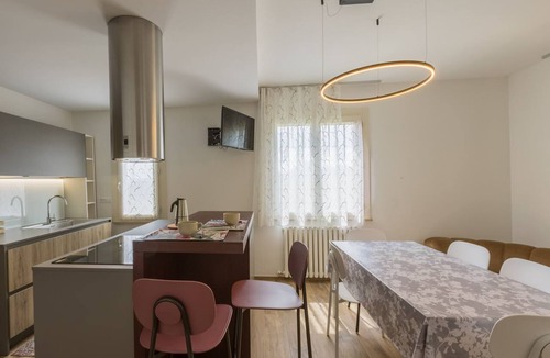 Mondavio Villa | Beautiful villa with heated, infinity pool in the countryside of Mondavio, 20 km from the sea
