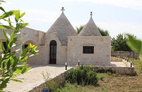 Martina Franca Cottage | Beautifully restored Trullo in Martina Franca with pool and garden