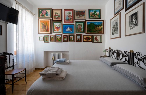 Polignano a Mare Bed & Breakfast | Bed and Breakfast 'La Camera Delle Ragazze' with Shared Pool, Wi-Fi, and Air Conditioning