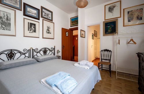 Polignano a Mare Bed & Breakfast | Bed and Breakfast 'La Camera Delle Ragazze' with Shared Pool, Wi-Fi, and Air Conditioning