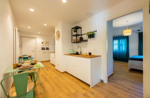 Zona I Val Melaina Bed & Breakfast | Bed & Breakfast Across The Room(e)