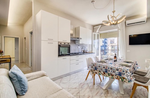 Follonica Apartment | Bedo House - Beachfront Sea View Flat in Follonica, Follonica, Italy