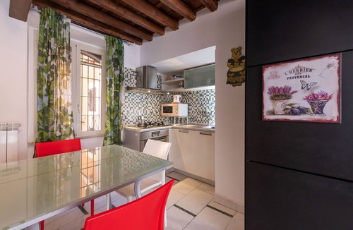 Rione XI Sant'Angelo Apartment | Bella Elena apartment - Jewish Ghetto