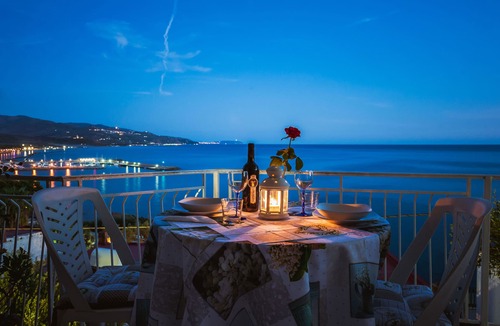 Marina di Casal Velino Apartment | Belvedere