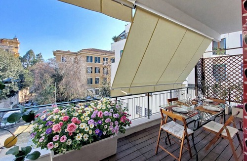 Quartiere Coppede Apartment | BELVEDERE RESIDENCE - BALCONY - JACUZZI - Air Conditioning - Wi-Fi - LUXURY