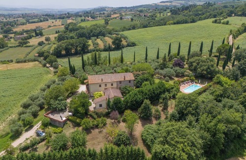 Fratta Todina House | best dependance in old building