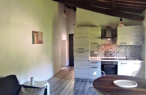 Grotte di Castro House | Biscarello House - Borgo and Lake