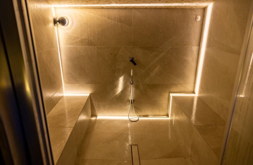 Suburbio IX Aurelio Hotel | Black Hotel