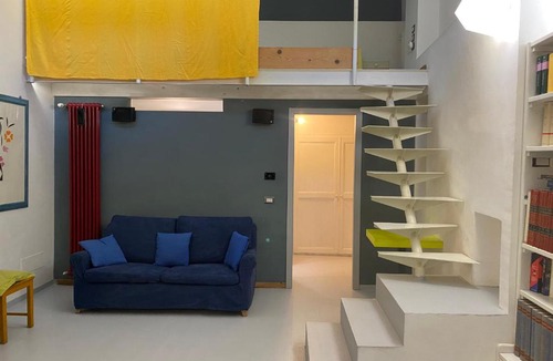 Foligno Apartment | Blu Klein