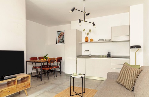 San Lorenzo Apartment | Bob W Rome San Lorenzo