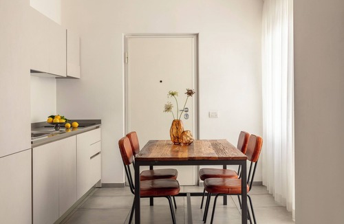 San Lorenzo Apartment | Bob W Rome San Lorenzo